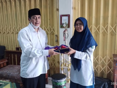 Peserta Didik yang telah mengkhatamkan tadarus quran (Pembiasaan tadarus sebelum pembelajaran di mul